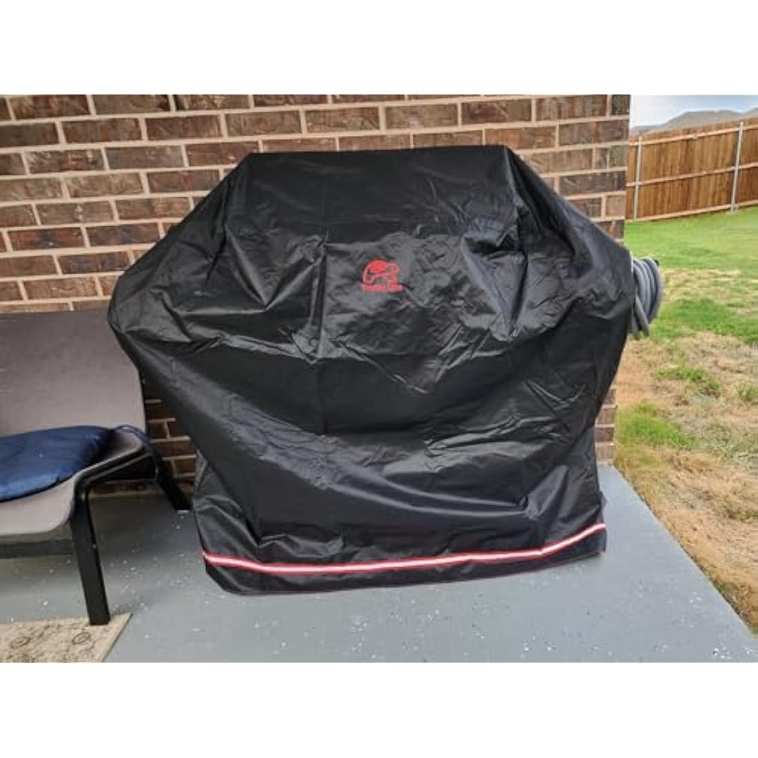 Turtle Life BBQ Grill Cover, 58 Inch Heavy Duty Waterproof 3-4 Burner Barbecue Gas Grill Covers for Weber Spirit Char-Broil Performance and Signature, No Fading Within 2 Years, Black 147x66x119cm