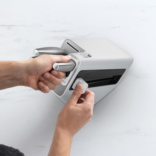 Ninja Foodi StaySharp Knife Block with Integrated Sharpener, 5-Piece Knife Set includes Chef, Bread, Slicing, Utility, Paring Knives, Stainless Steel K32005UK, Black