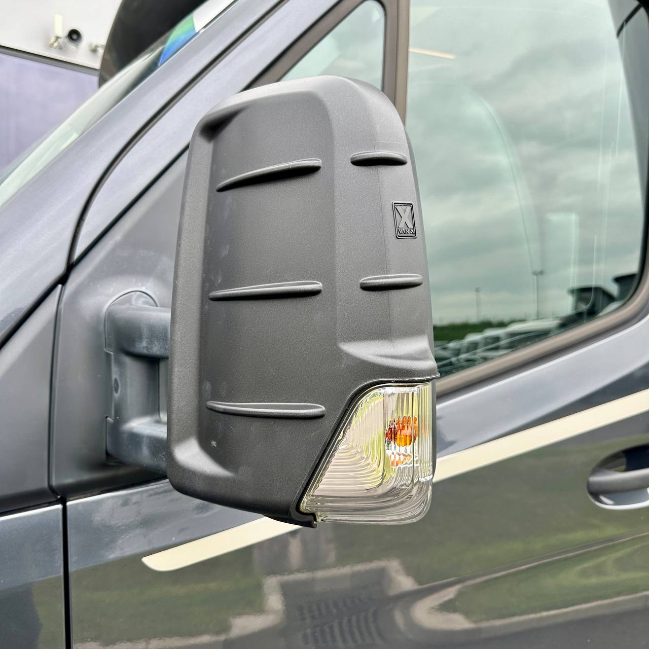 For Mercedes Sprinter Dodge 906 Wing Mirror Cap Covers – Durable Hammerite Finish for Enhanced Protection