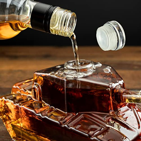 Froster Tank Decanter, Tank-Shaped Whisky Decanter, 1000ml Glass Carafe, Whiskey Gift for Men, Military Army Gift for Boyfriend, 30th, 40th Birthday Present