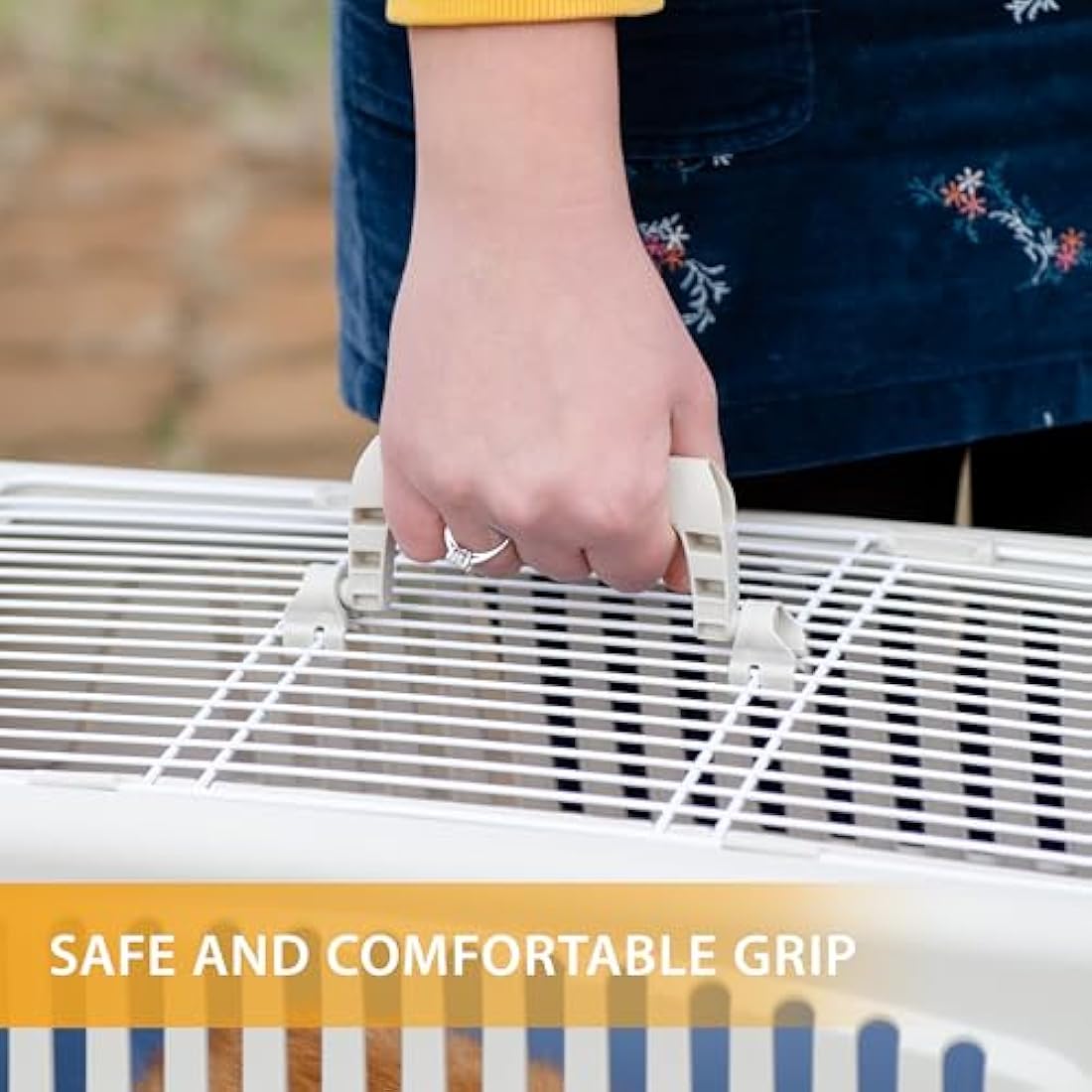 Ferplast Cat Carrier Small Dog Carrier, Double Opening, Secure, Practical, Easy to Clean, Durable Pet Travel Box up to 12 Kg, Includes Cushion, 60 x 40 x h. 38 cm