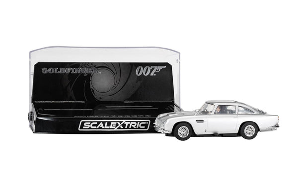 Scalextric Cars - C4541 Back To The Future 2, Flying Time Machine - Toy Slot Car for use with Race Tracks and Set - Gift Ideas for Kids and Adults, Scalextric Accessories