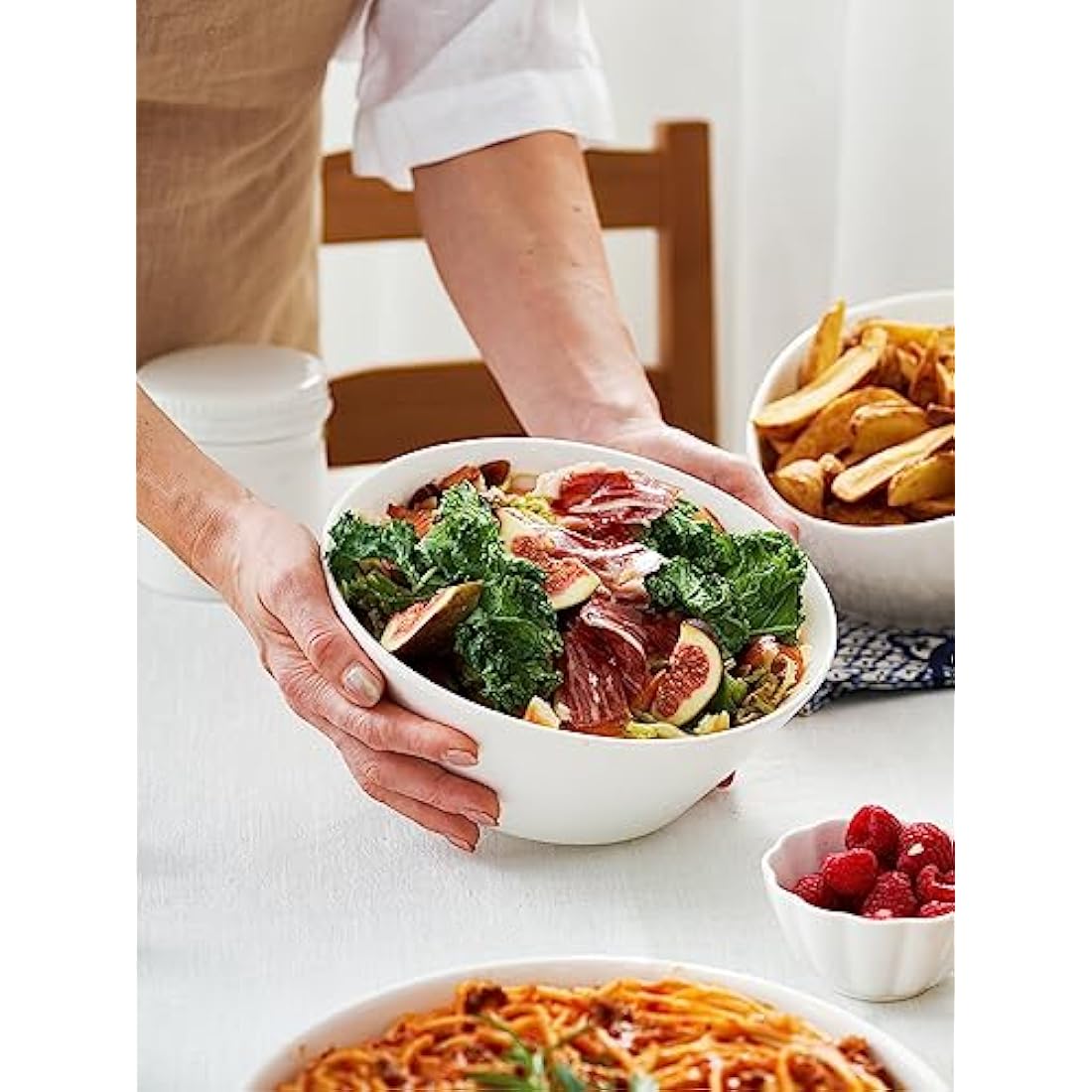 DOWAN Ceramic Soup Bowls, 1730ml Large Salad Bowl Set of 4, Φ 21.8cm White Serving Bowls, Large Snack Bowls Bouillon Cups for Kitchen, Dishwasher & Microwave Safe