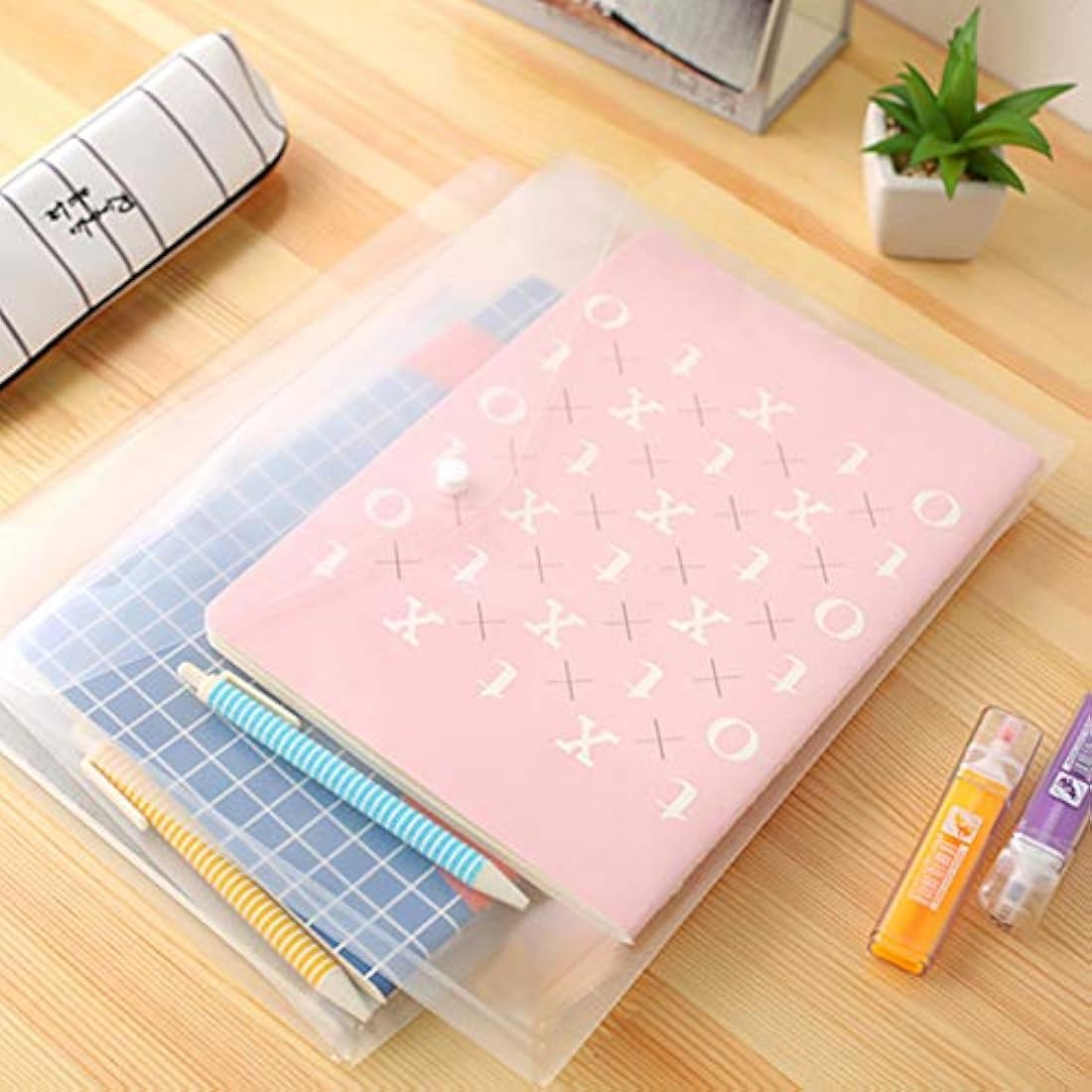 Clear Plastic Wallets A4 Folders Popper Plastic Document Wallets A4 Wallet with Pocket 24 Pack