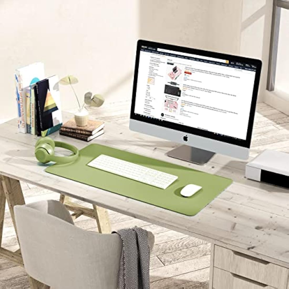 YSAGi Non-Slip Desk Pad, Waterproof PVC Leather Desk Table Protector, Ultra Thin Large Mouse Pad, Easy Clean Laptop Desk Writing Mat for Office Work/Home/Decor (80 x 40 cm, Grass Green)