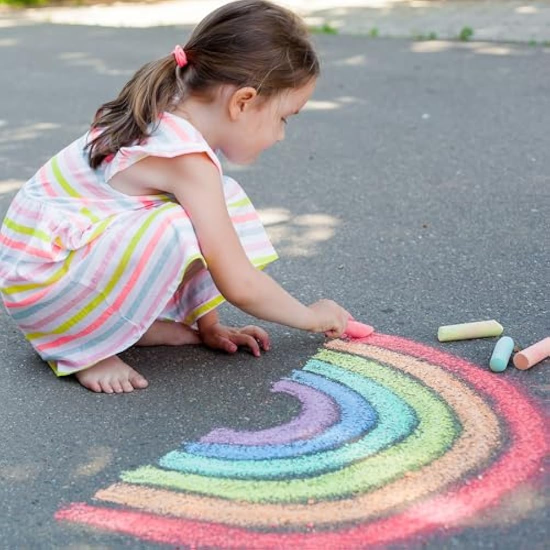 Jaques of London Premium Chalks for Children Giant for Outside | Creative Garden Toys for 1 Year olds | Pavement Chalks spark creativity, fine motor skills, and imaginative play | Since 1795