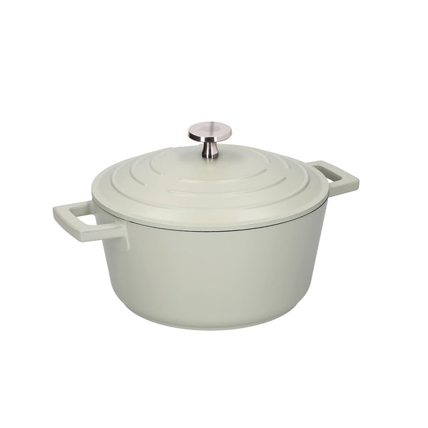MasterClass Casserole Dish With Lid, Medium 4L/24 cm, Lightweight Cast Aluminium, Induction Hob And Oven Safe, Black