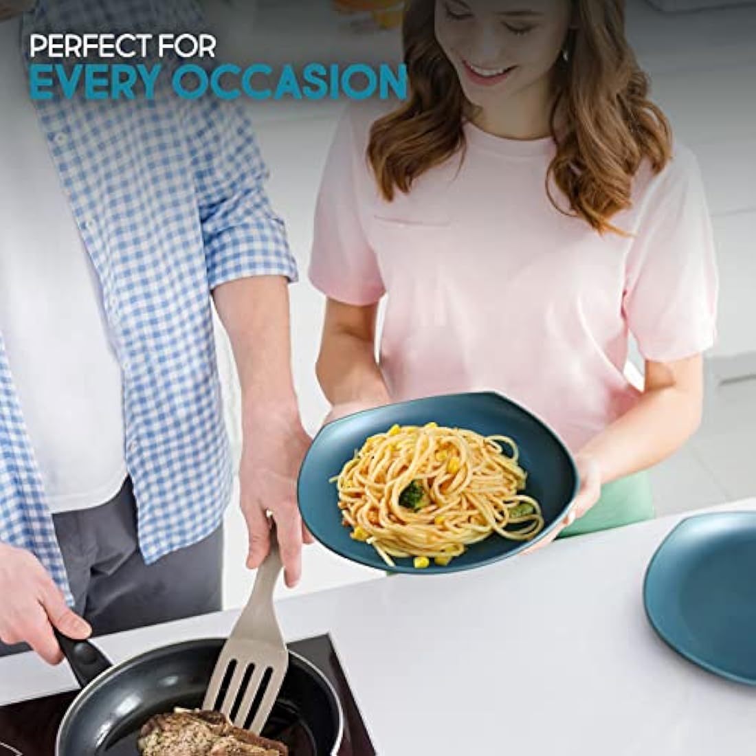 Greentainer Unbreakable Lightweight Dinnerware Sets, Plastic Dinner Set, 4 Dining Plates, 4 Bowls, 4 Cups, Microwave and Dishwasher Safe, Camping Tableware for Kids and Adults, Service for 4(Blue)