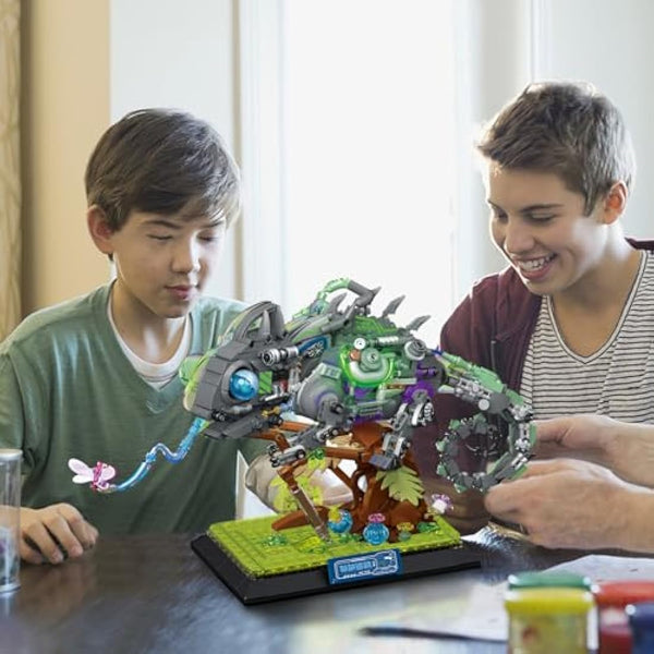 JMBricklayer Neon Body Mechanical Chameleon Building Sets 70124, Cool Animals Collectible Display Model Kits with Base, Creative Design Construction Toys Gifts for Boys Girls Adult (827 Pieces)