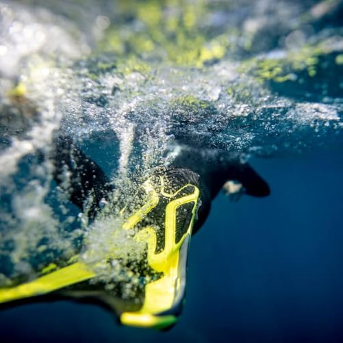 Aqualung PHAZER - Adult Diving Fins for all levels with innovative Wave Rib Technology, Balanced, Powerful, Hydrodynamic Design, Ideal for Scuba Diving, Snorkelling