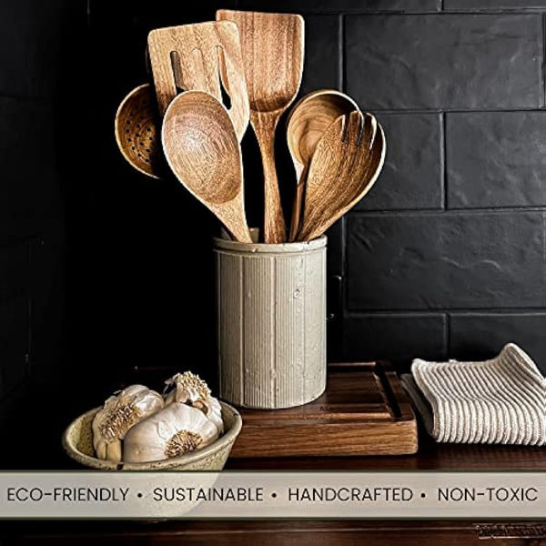 A&M Natural Living Wooden Kitchen Utensils Set of 7 for Cooking, Wooden Kitchen Utensils Including Wooden Spoons, Serving Spoon, Wooden Spatula Set, Wooden Spoons Cooking Kitchen Sets