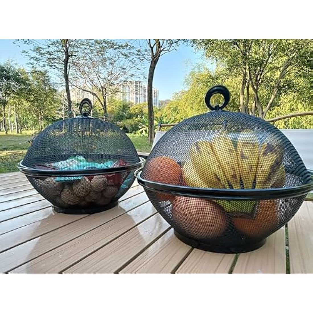 Fruit Basket With Lid - Snacks Fruit Bowl - Metal mesh baskets Wire Basket food covers for outside mesh Fruit Bowl For Fruits Vegetables Snacks - ( 2 Fruit Baskets + 2 Lids; 4 Pieces Total Total )