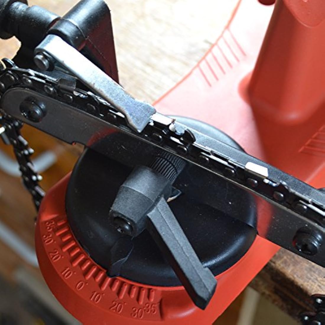 Faithfull Electric Chainsaw Sharpener - 85W / 250V – Efficient & Easy Chain Sharpening for Electric & Petrol Chainsaws