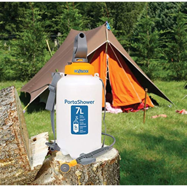 HOZELOCK - Pressure Sprayer Portashower 7L : Ideal for Outdoor Leisure and Gardening Needs (Camping, Caravanning, Cleaning Dogs), Supplied with Shower Spray Head & Carry Strap [4140A0000]