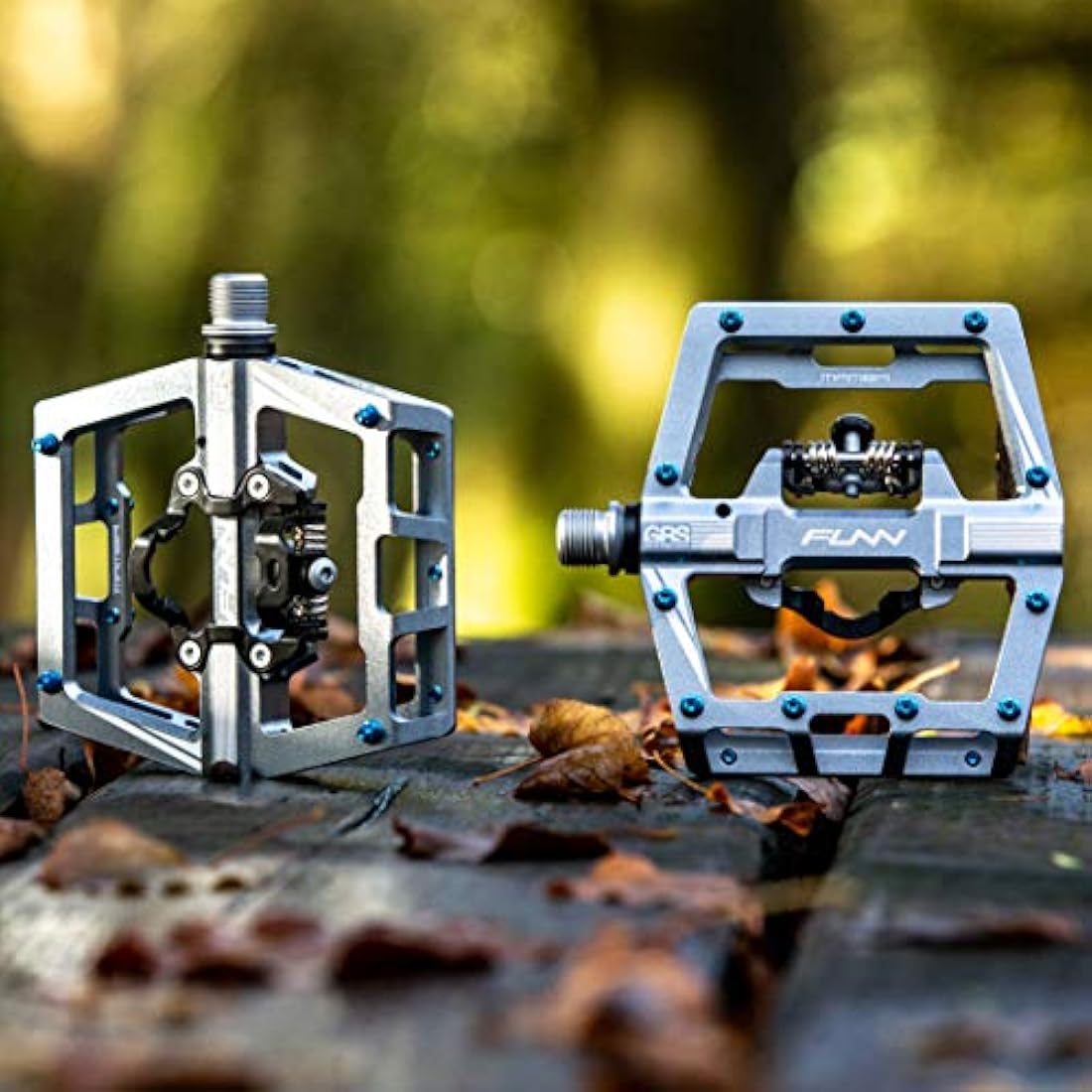 Funn Mamba MTB Clipless Pedals, Single Sided Clip Mountain Bike Pedals, Compatible with SPD Cleats, 9/16-Inch CrMo Axle Bicycle Pedals for MTB/BMX/Gravel Cycling