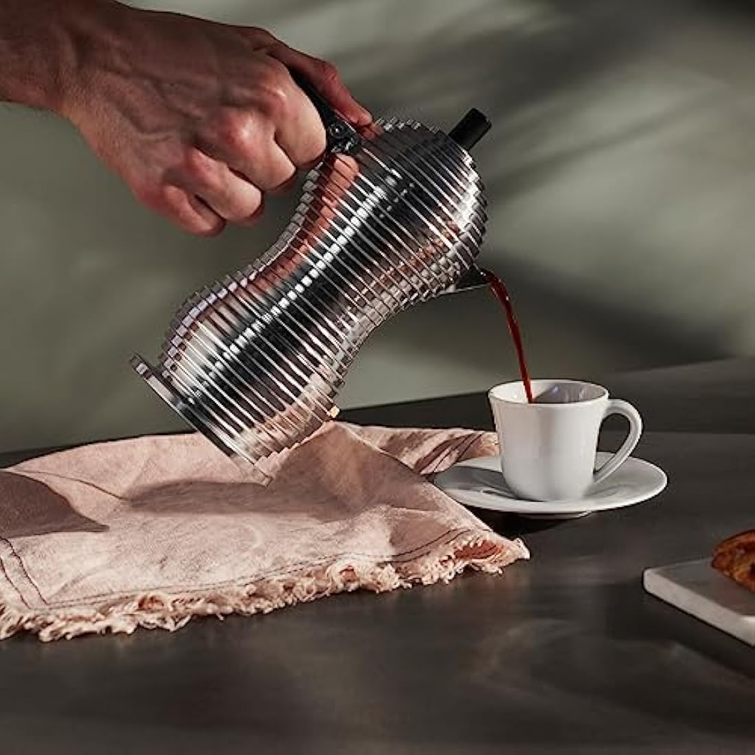 Alessi MDL02/3 B Pulcina Espresso coffee maker in cast aluminium. Handle and knob in PA, black, 3 Cups