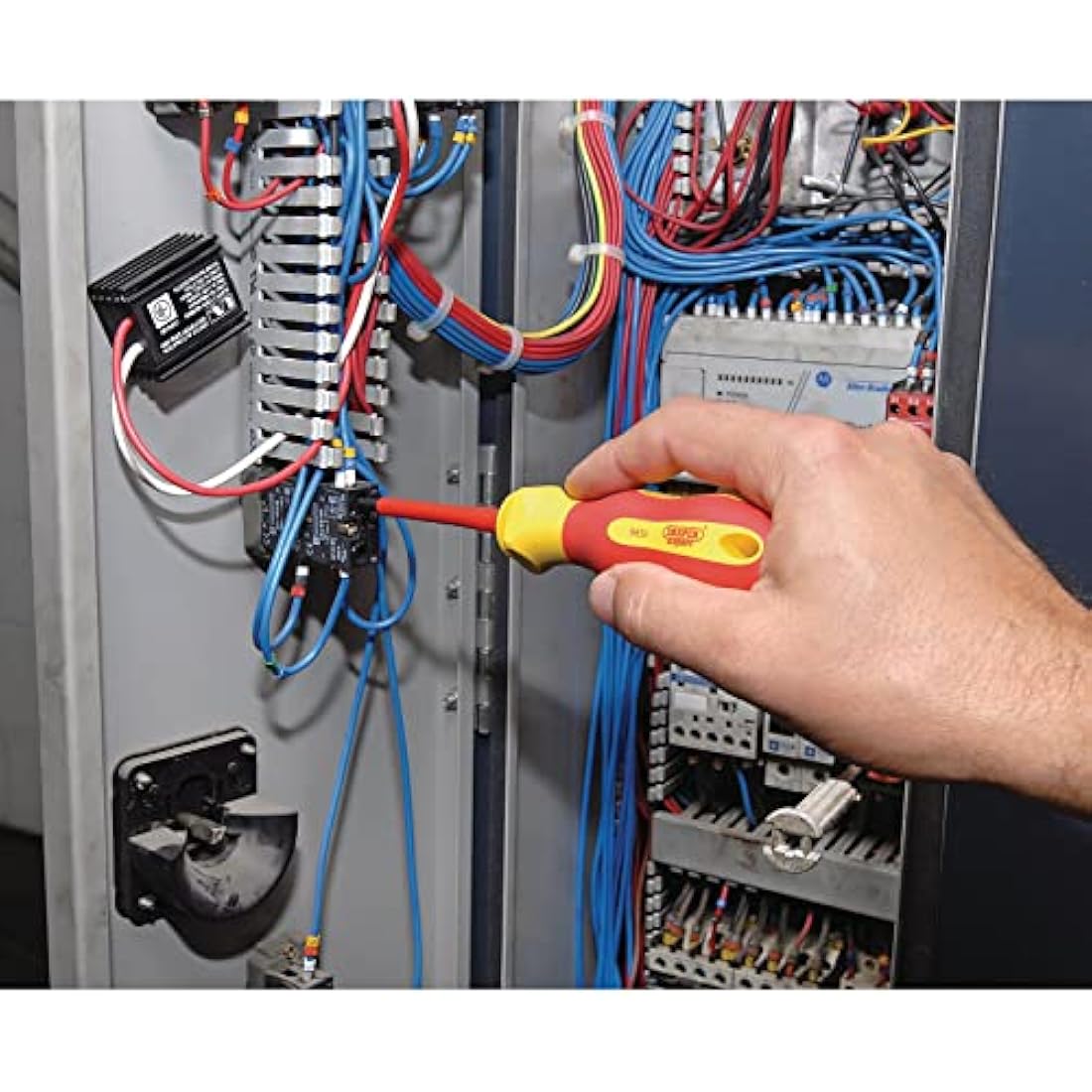 Draper XP1000 18 Piece Precision Screwdriver Set | VDE Dual Insulated Interchangeable Blade | Electrical Tool Driver Set | Hand Tools Set | 05776