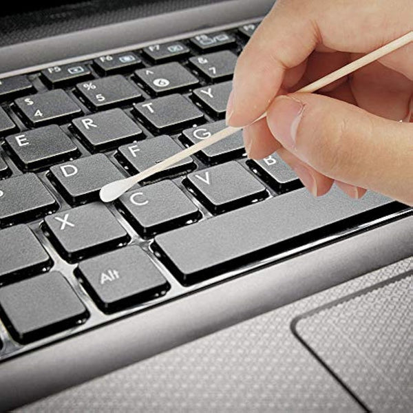 300 PCS Cotton Swabs Biodegradable Long Wood Handle Cotton Buds for Cleaning Polishing Jewelry Arts and Crafts Applying Paint Glue Epoxy Lubrication