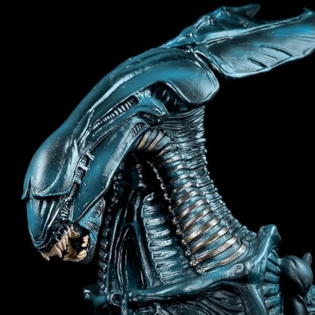 Diamond Select Toys Aliens: Alien Xenomorph Queen Vinyl Bust Bank