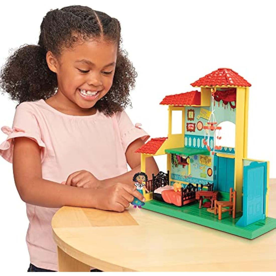 Disney Encanto Mirabel Bedroom Playset, Interactive Playset Includes Step and Surprise Feature, Singing Bed and 5 Accessories For Added Play, Mirabel Doll Included!