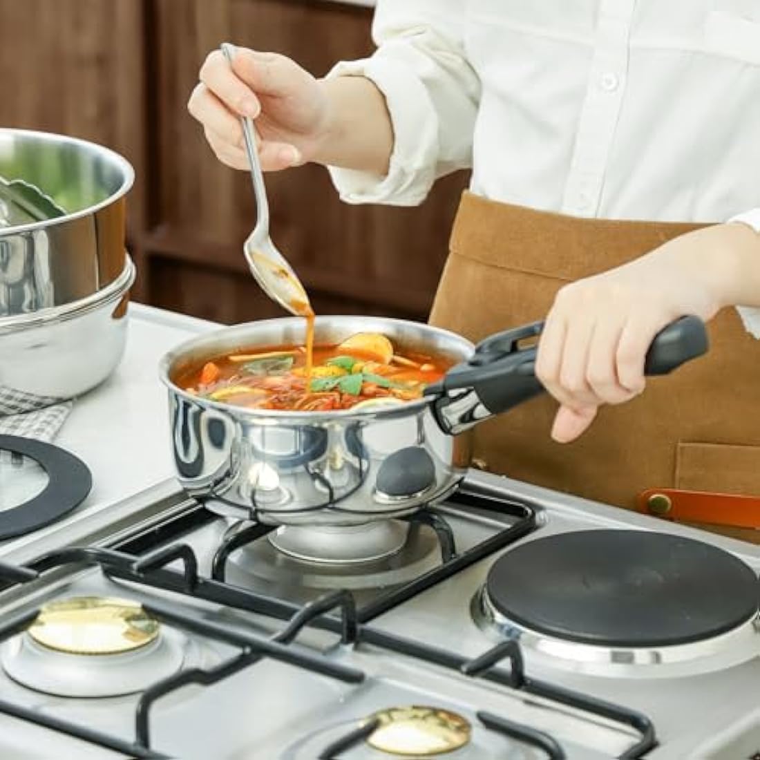 ROYDX 18/10 Stainless Steel Pots and Pans Set with Steamer and Removable Handle, 10 Piece Stackable Induction hob pan Set, Frying Pans with Saucepan for All Stoves Oven Proof, for Single and Student