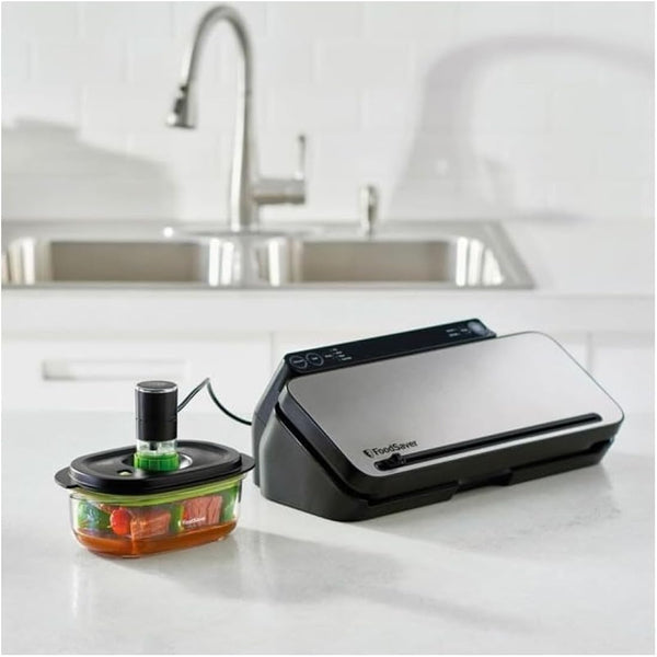 FoodSaver FFC026X Preserve & Marinate Vacuum Containers | 700 ml, 1.2 L & 1.8 L | Airtight BPA-Free Food Containers | Leak-Proof | Dishwasher-Safe | 3 Count, Transparent / Black