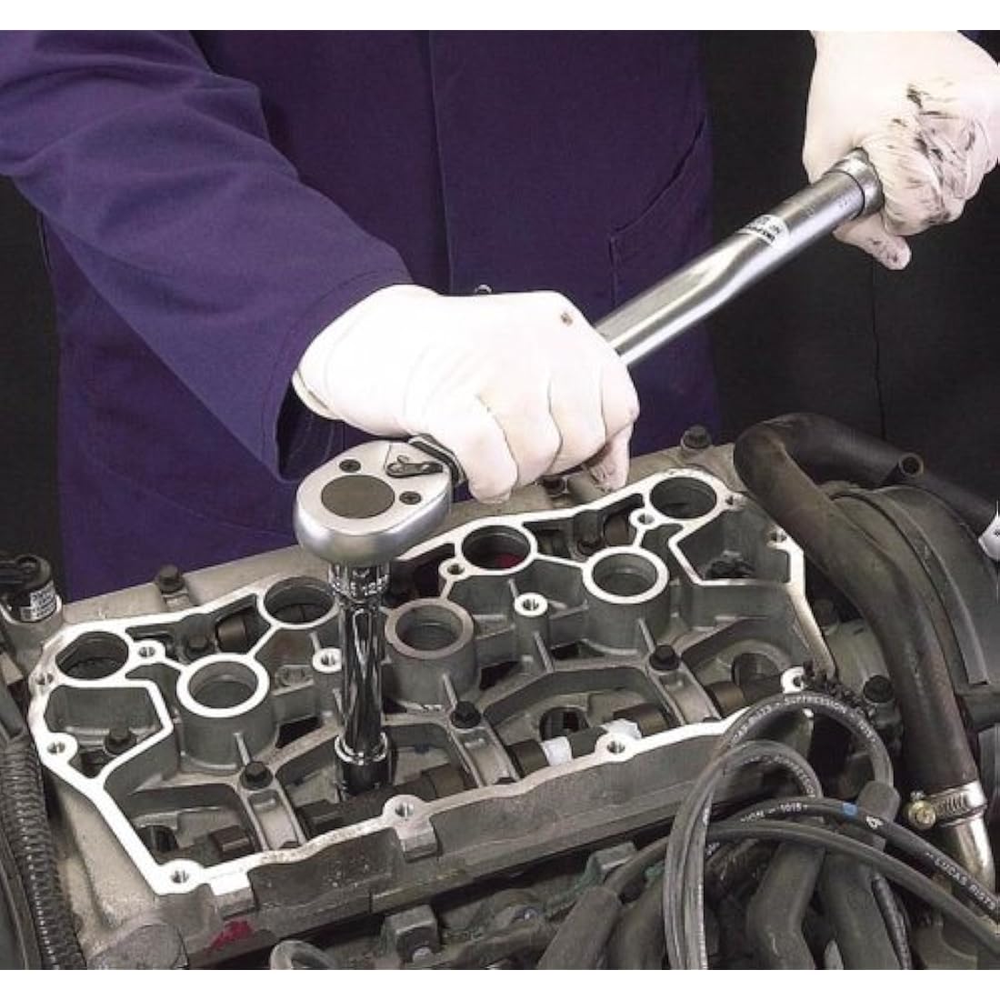 Draper 1/2" Square Drive Ratchet Torque Wrench | Micrometre Reversible Hand Tool | 30Nm-210Nm Mechanics Car Tools | Professional Blow Mould Storage Case | 30357