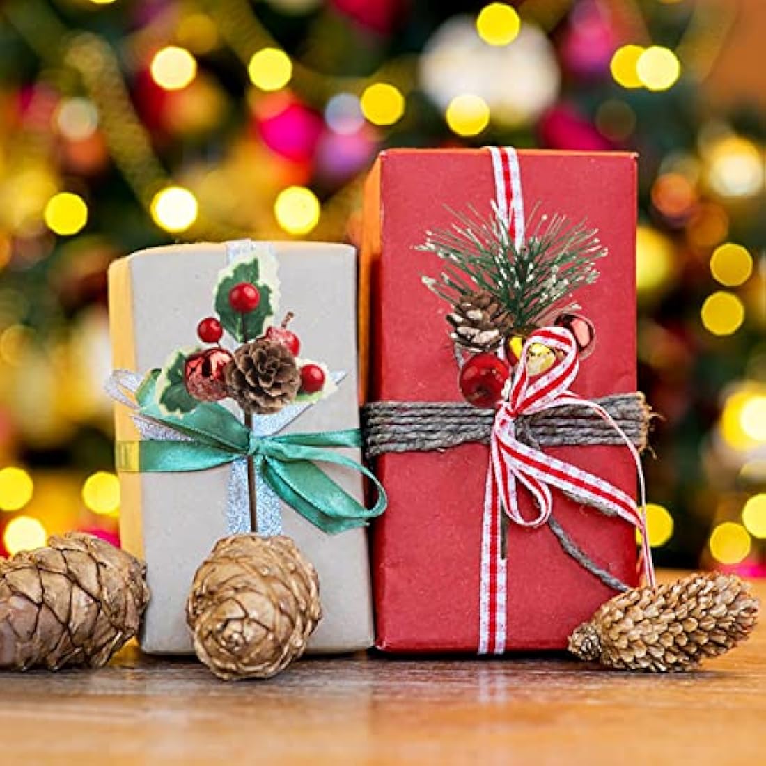 12PCS Christmas Berries Decorations, Christmas Pine Cones Berry Pine Branch Set, Holly Spray Artificial Christmas Picks for Crafts Gift Wrapping DIY Winter Floral Picks Tree Fillers Wreaths Decor