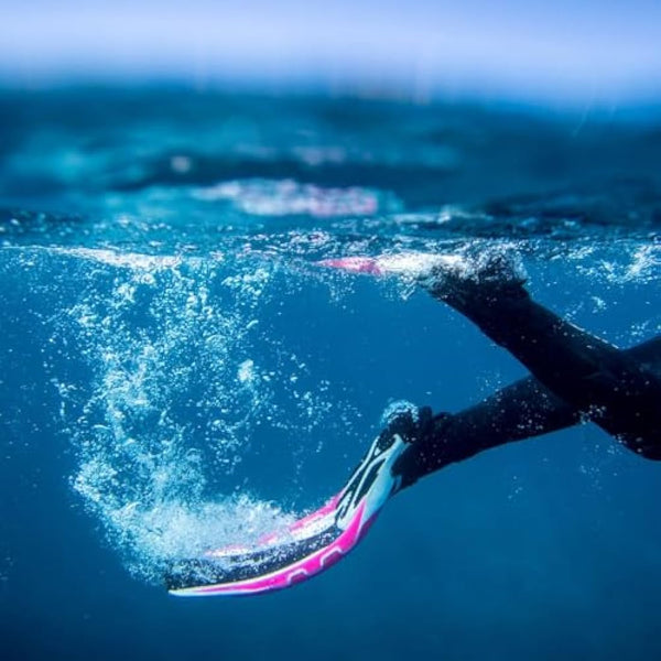 Aqualung PHAZER - Adult Diving Fins for all levels with innovative Wave Rib Technology, Balanced, Powerful, Hydrodynamic Design, Ideal for Scuba Diving, Snorkelling