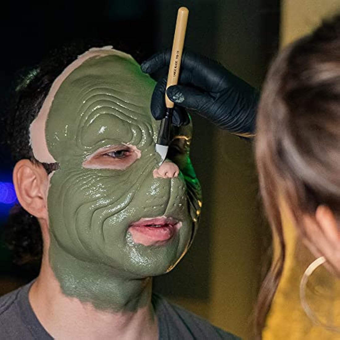 Essential SFX Makeup Brush Kit - 12 Piece Special Effects Set with Vanilla Fragrance Brush Soap Cleanser & Standing Makeup Brush Bag - Film, Theater, Halloween - Collection #2