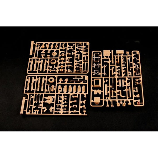 Hobbyboss 1:35 Scale M1070/M1000 HETS Assembly Authentic Kit,Gold