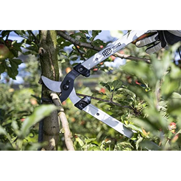 Felco Model 221-70 Long reach Loppers Straight Cutting Head 45mm Cut Lightweight 70cm Handles Shock Absorbers Tree Surgeon Professional Gardener Forestry Precision Manufacturing Process Swiss Made