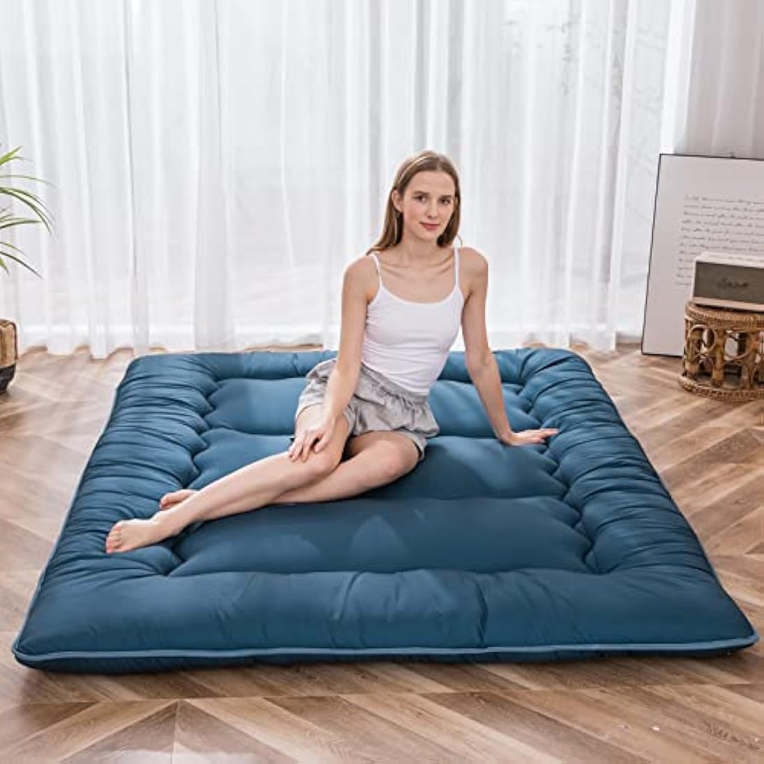 Japanese Floor Mattress Futon Mattress, Thicken Tatami Mat Sleeping Pad Foldable Roll Up Mattress Dormitory Mattress Pad Floor Lounger Pillow Bed (Bluestone, Single)
