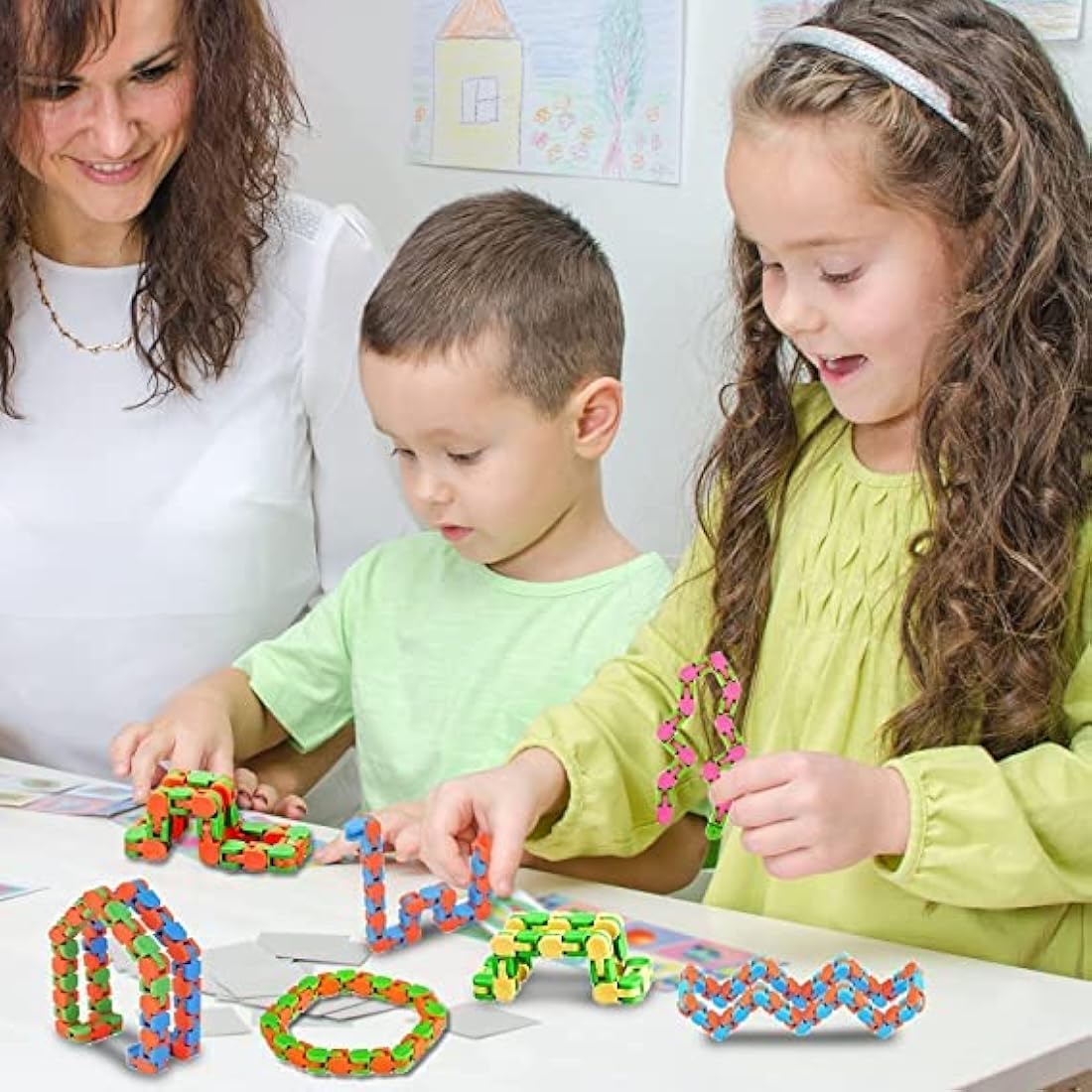 24-Pack 24 Links Wacky Tracks Toys, Puzzle Toy, Snap and Click Toys Snake Fidget Toys Click Sensory Toys for Stress Relief Party Bag Fillers