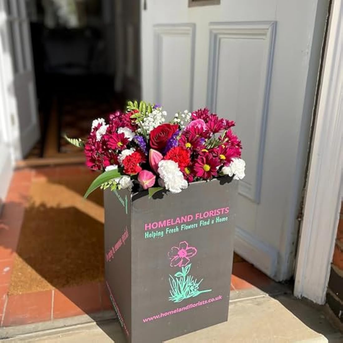 Homeland Florists Superb Mixed Fresh Flower Bouquet with a Single Large Naomi Velvet Rose at its Heart, Large, Red