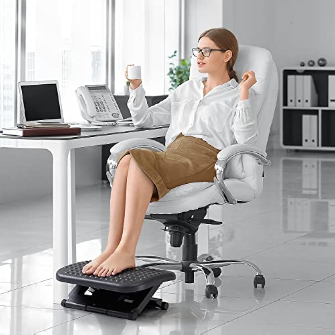HUANUO Foot Rest, Foot Rest Under Desk with Massage Function, Adjustable Angle & 3 Different Height Positions, Non-Slip Foot Stool for Office & Home