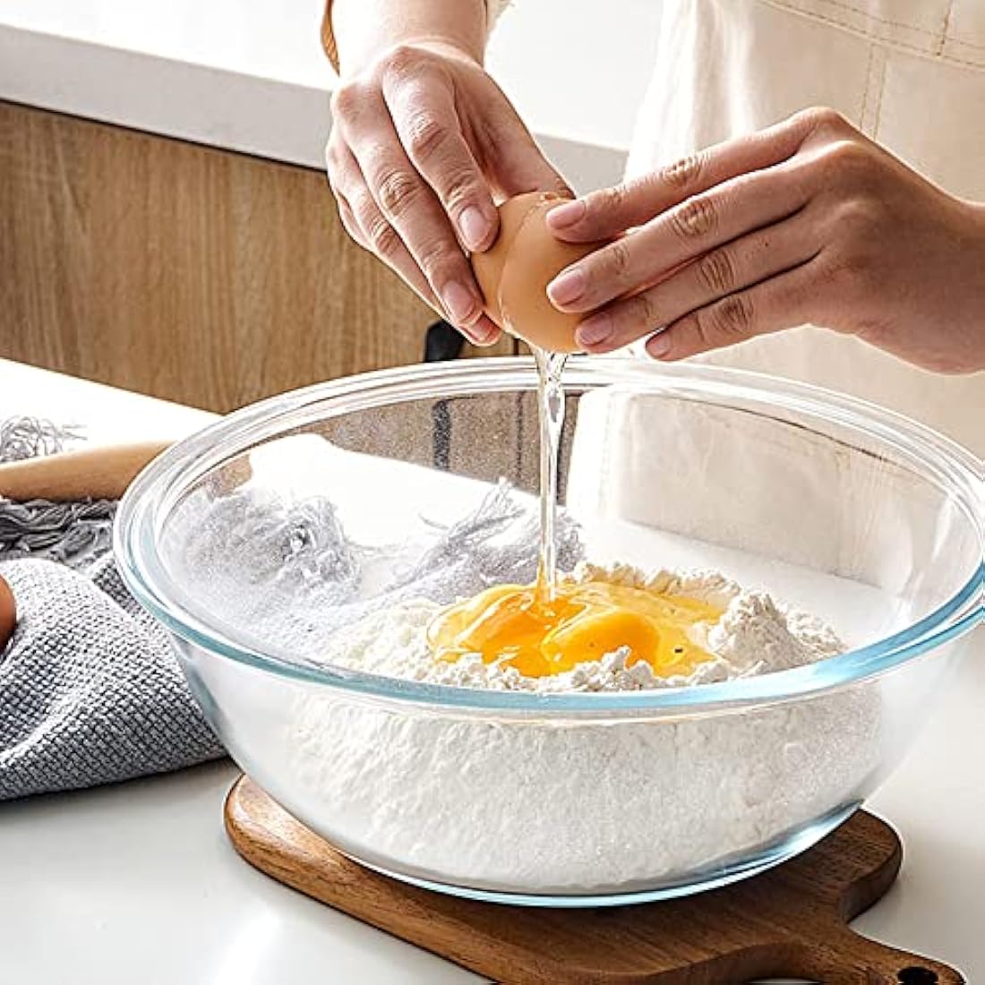 Homwin Glass Mixing Bowls with Lids Set, 8 Pieces Glass Salad Bowl Set with Lids(0,5L, 1,0L, 2,0L, 3,5L),High Brosilicate Microwave Bowls for Kitchen Baking, Prepping Serving and Storage