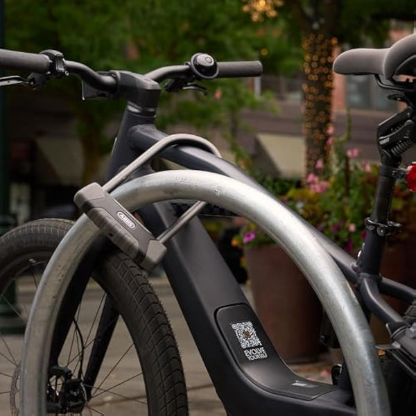 ABUS Granit XPlus 540 U-Lock + USH Bracket - Bicycle Lock with 13 mm Thick Shackle and XPlus Cylinder - ABUS Security Level 15