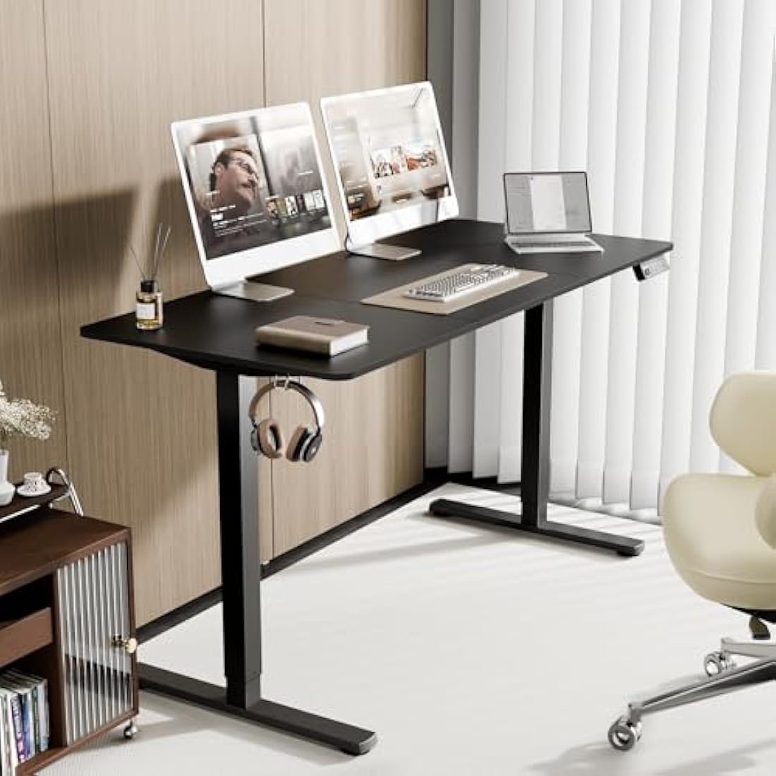 ERGOMAKER Electric Standing Desk 140x60cm (55.1"x23.6"), Height Adjustable Standing Desk with Splice Board, Stand Up Desk with Backpack Hook and Memory Smart Handset(Black Frame + Black Desktop)