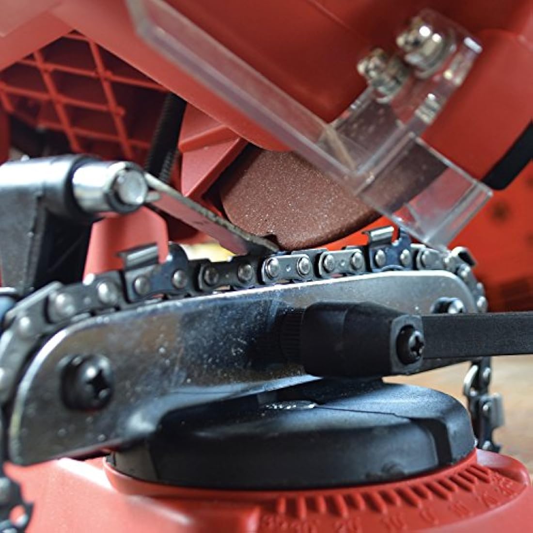 Faithfull Electric Chainsaw Sharpener - 85W / 250V – Efficient & Easy Chain Sharpening for Electric & Petrol Chainsaws