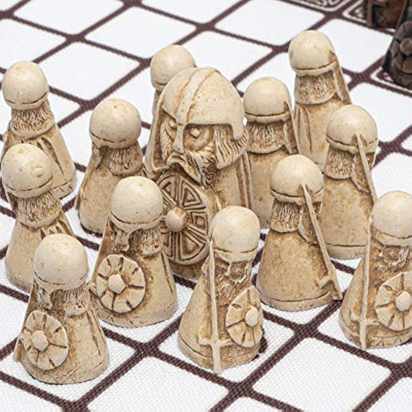 Hnefatafl - The Viking Game by the Regency Chess Company - Includes linen cloth playing board with resin Viking playing pieces