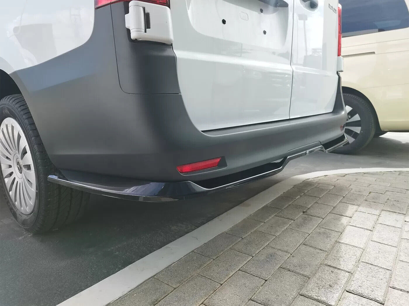 Motordrome Design Rear Splitter Diffuser Mercedes Vito Long W447 Facelift 24+