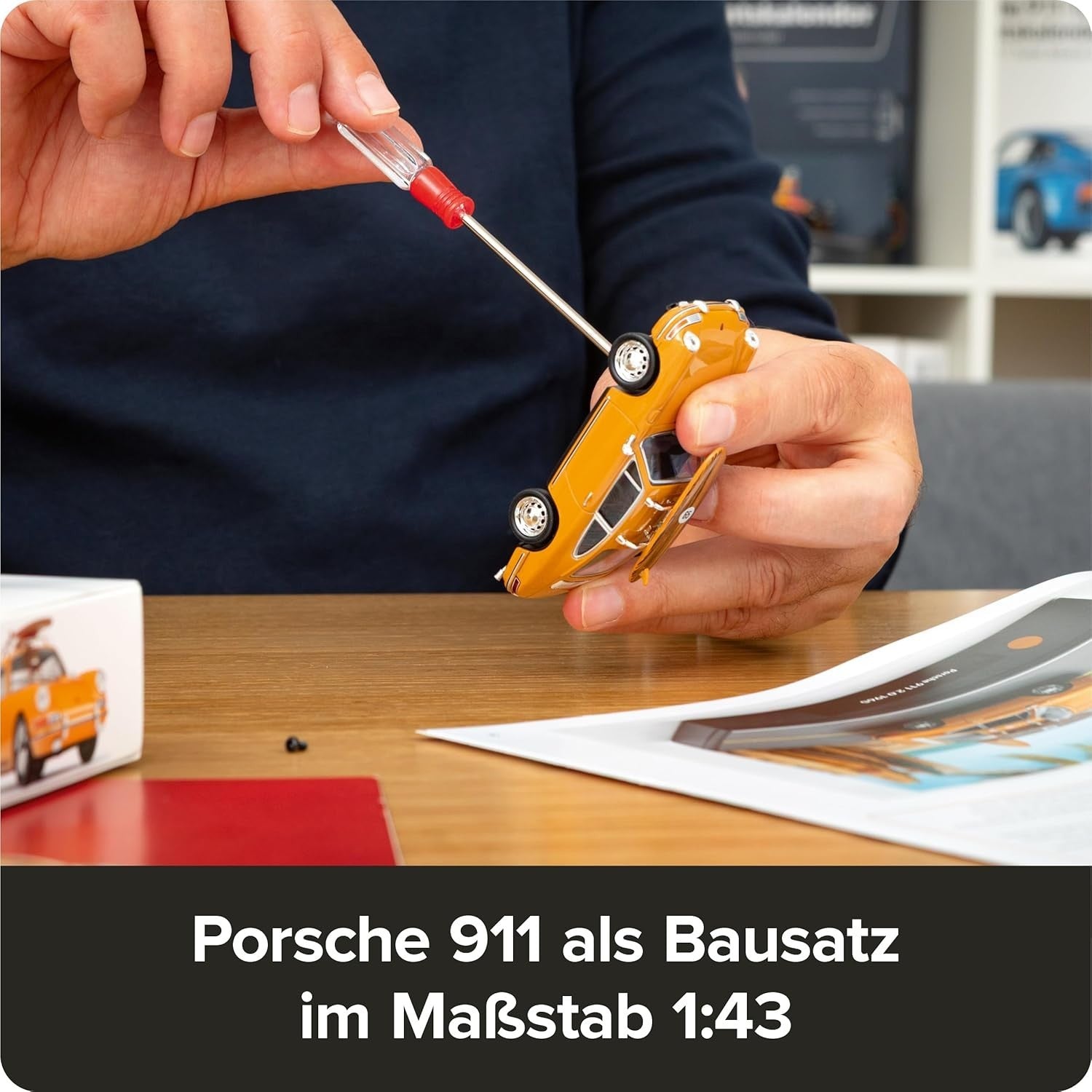 FRANZIS Porsche 911 Surf Collectable Advent Calendar Your Own Desk Model Kit