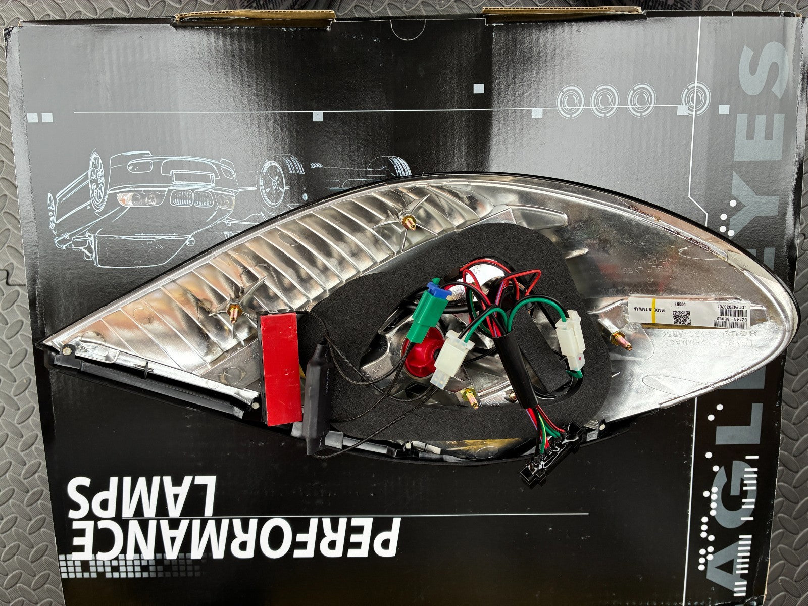 UK LT Pair LED Lightbar DRL Rear Tail Lights Mercedes SLK R171 04-11 black LHD