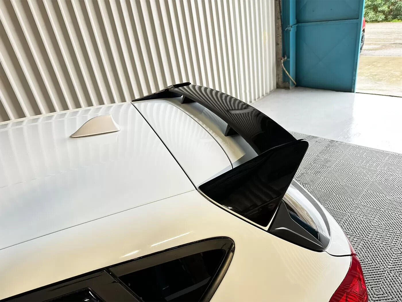 Motordrome D Rear Wing Spoiler Ford Fiesta Mk8 Standard / ST-Line UNPAINTED