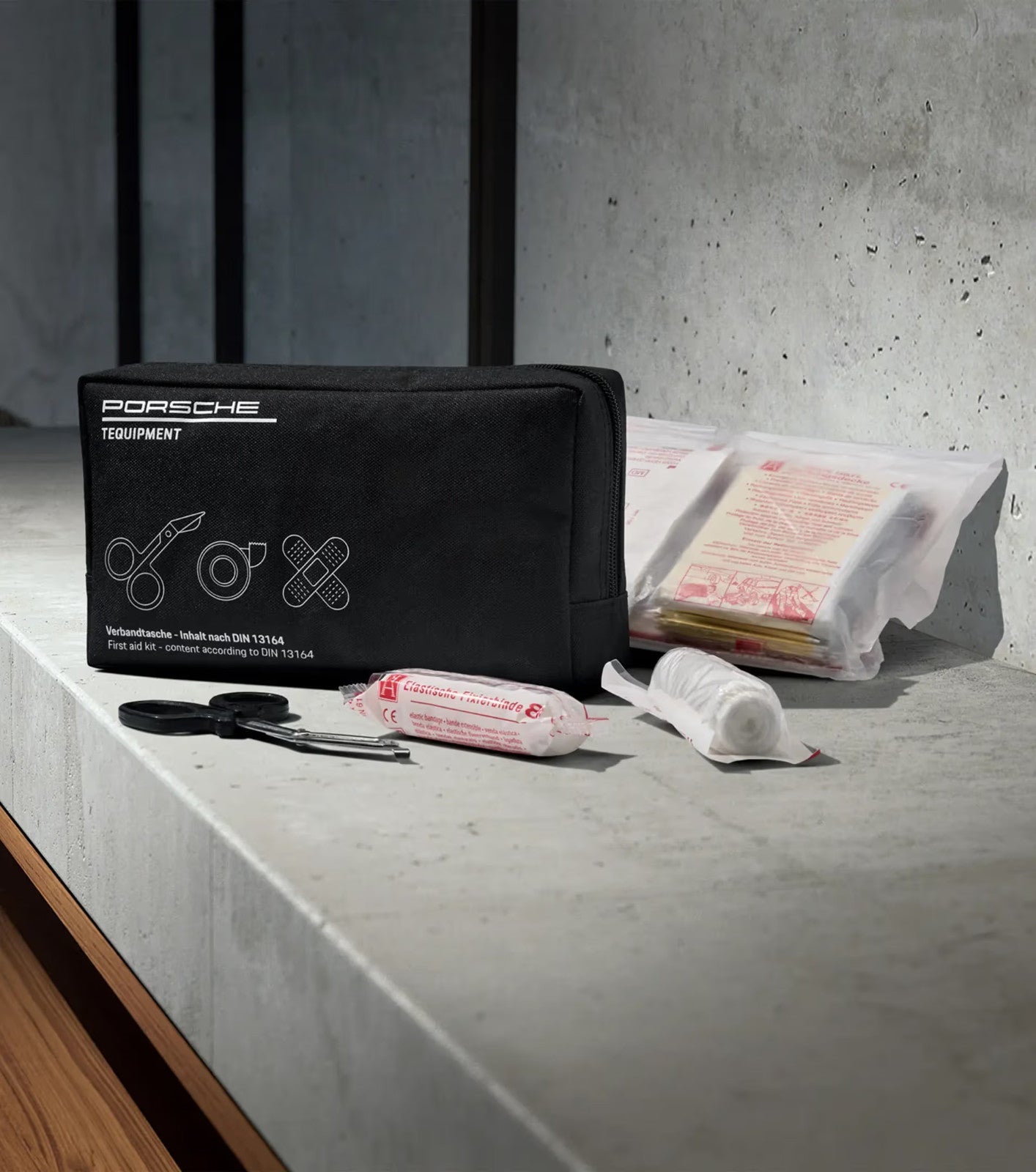 Genuine Porsche fabric bag Complete First aid kit 911 Boxster Cayman luggage