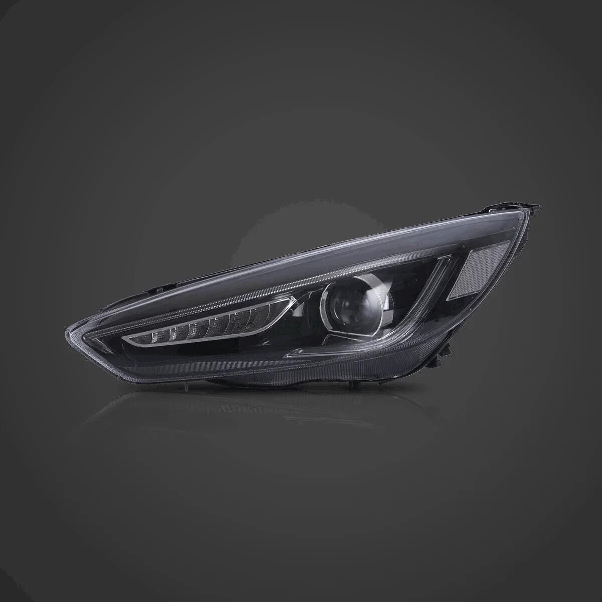 VLAND 15-18 Ford Focus 3 MK3 FL Lightbar DYNAMIC LED DRL Headlights Demon RHD