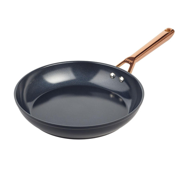 Ninja Extended Life 28cm Ceramic Frying Pan, Non-Stick (No PFAs, PFOAs, Lead or Cadmium), Induction Compatible, Stainless Steel Handle, Oven Safe to 285°C, Grey & Terracotta, CW90028EUUKDB