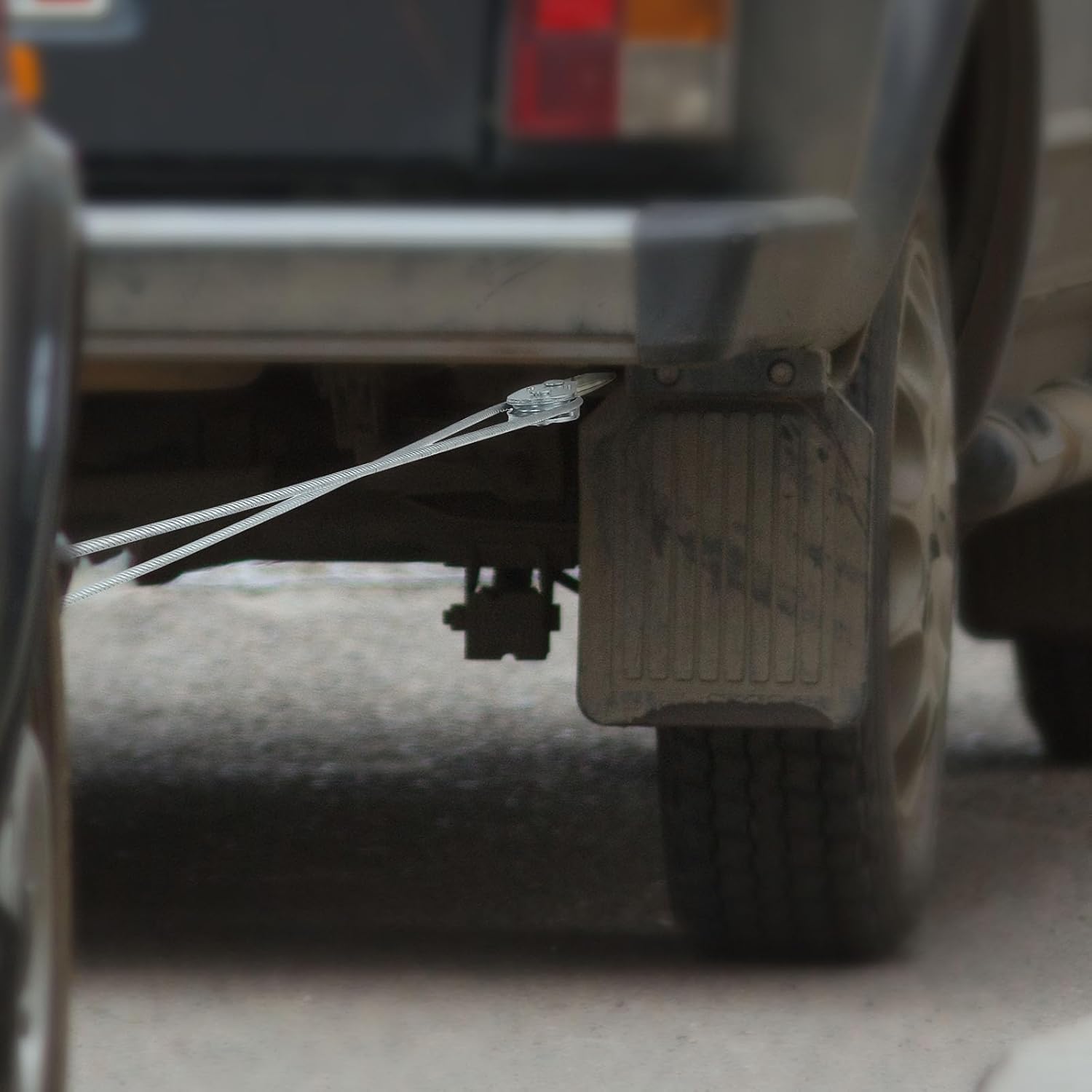 VEVOR Come Along Winch, 5 Ton (11,023 lbs) Pulling Capacity, 11.5 ft Steel Cable, 3 Hooks, Heavy Duty Ratchet Power Puller Tool with Dual Gears, Automotive Hoist Cable Puller Ideal for Vehicle Rescue