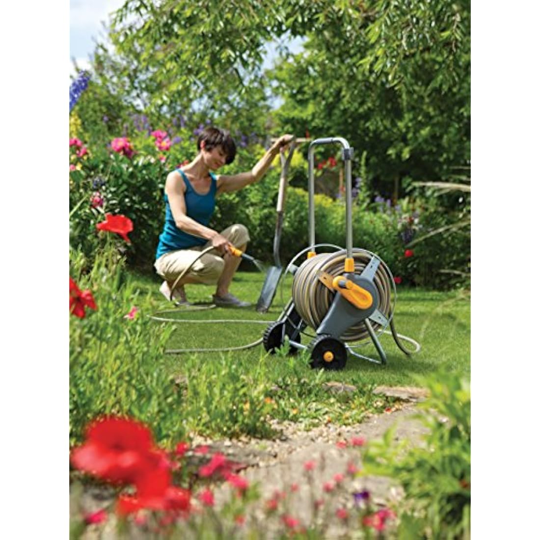 HOZELOCK - Cart Reel Metal Pro 30m : Reel on Wheels 30m, Stable, Robust Metal Drum, Telescopic Traction Handle Comfortable, Supplied Assembled with 30m Hose, 1 Nozzle and Fittings [2436R0000]